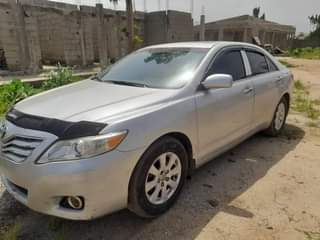 A picture of 2010 v6 camry