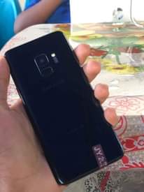 A picture of Samsung s9