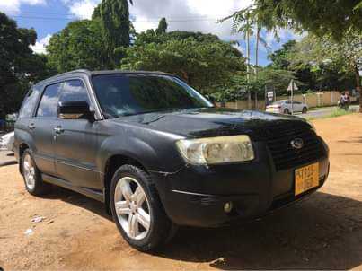 A picture of Subaru Forester 2006