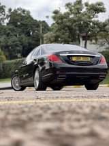 A picture of Mercedes Benz S400 Hybrid 2014 180m