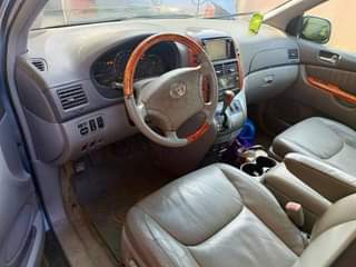 A picture of 2008 Toyota Sienna