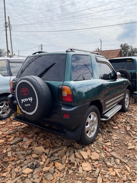 A picture of Toyota rav4