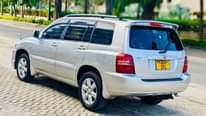 A picture of TOYOTA KLUGER