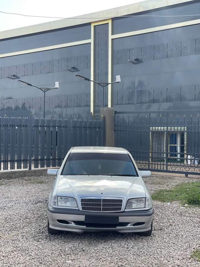 A picture of BENZ