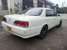 A picture of TOYOTA GX 100 BEAMS 2000 REG NUMBER DB CONTACT 0682004983
