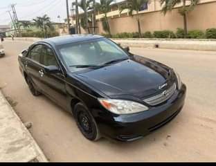A picture of Toyota Camry 2004 Neatly painted Engine Gear Ac chilling Location