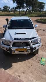 used toyota hilux