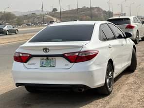 A picture of 2016 Toyota Camry LE Neatly used Everything blessed Price 9m