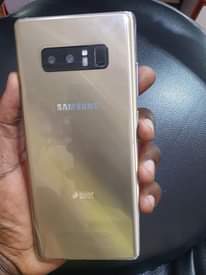 A picture of SAMSUNG NOTE8 No crack