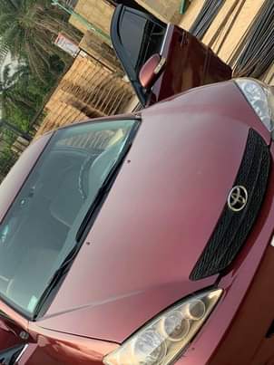 A picture of 2004 Toyota Camry