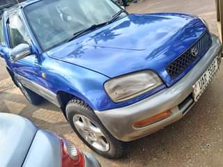 A picture of Toyota rav4