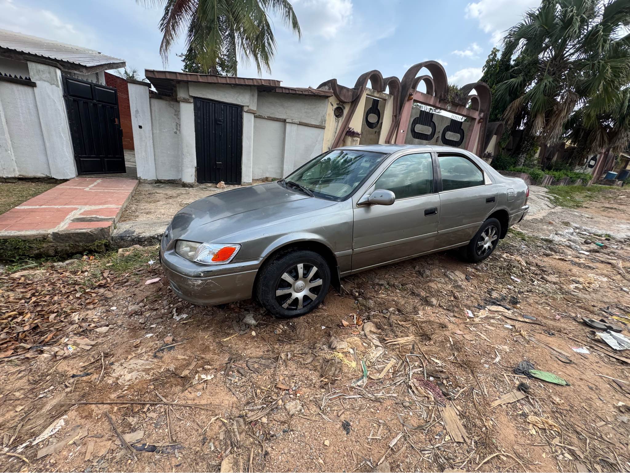 A picture of 2002 Toyota Camry envelope