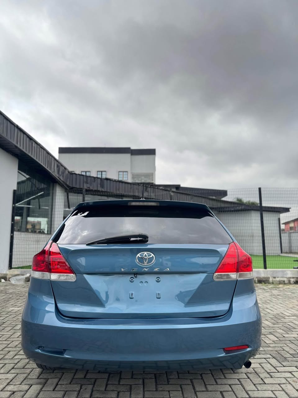 A picture of Distress sale Foreign used Venza 2010