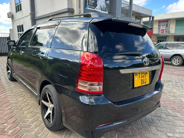 A picture of TOYOTA WISH MIL 12 8079 2198 402 069 9201 261