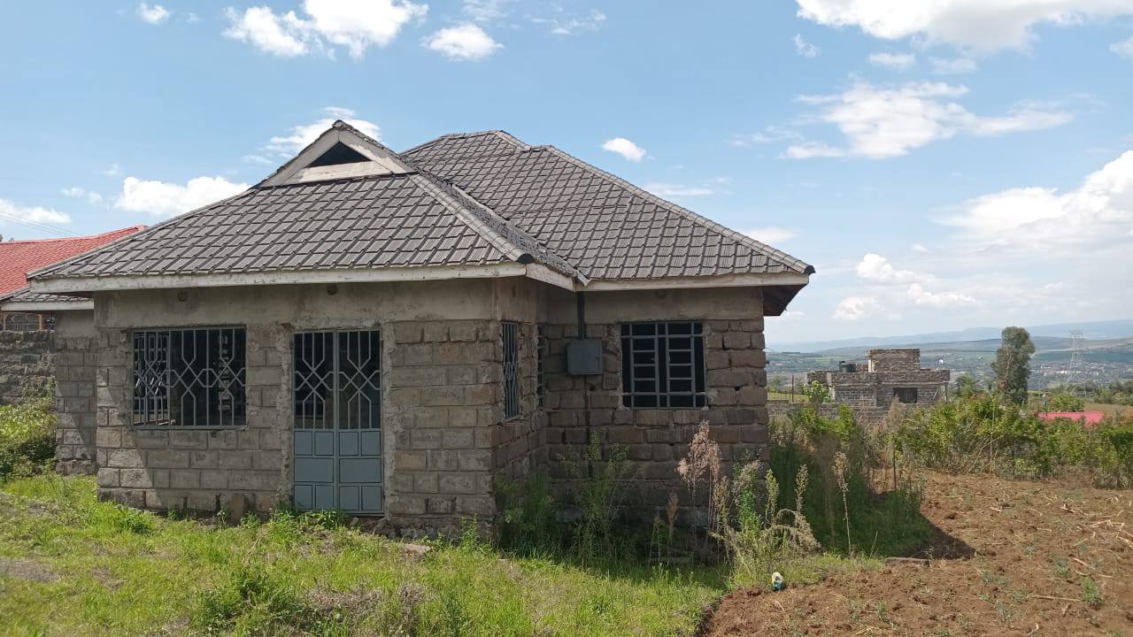 bungalow house