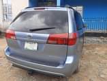 A picture of Toyota sienna
