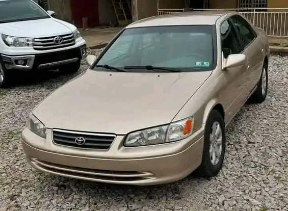 A picture of URGENT BUYERS ONLY CALL Mr Michael 07064594150 CLEAN 2001 Toyota
