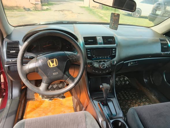 A picture of 2004 05 HONDA ACCORD EOD