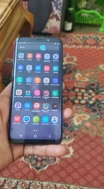 A picture of Samsung s9