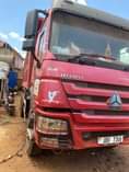 A picture of SINOTRUCK ON SALE 145 000 000M UGX 0750321066