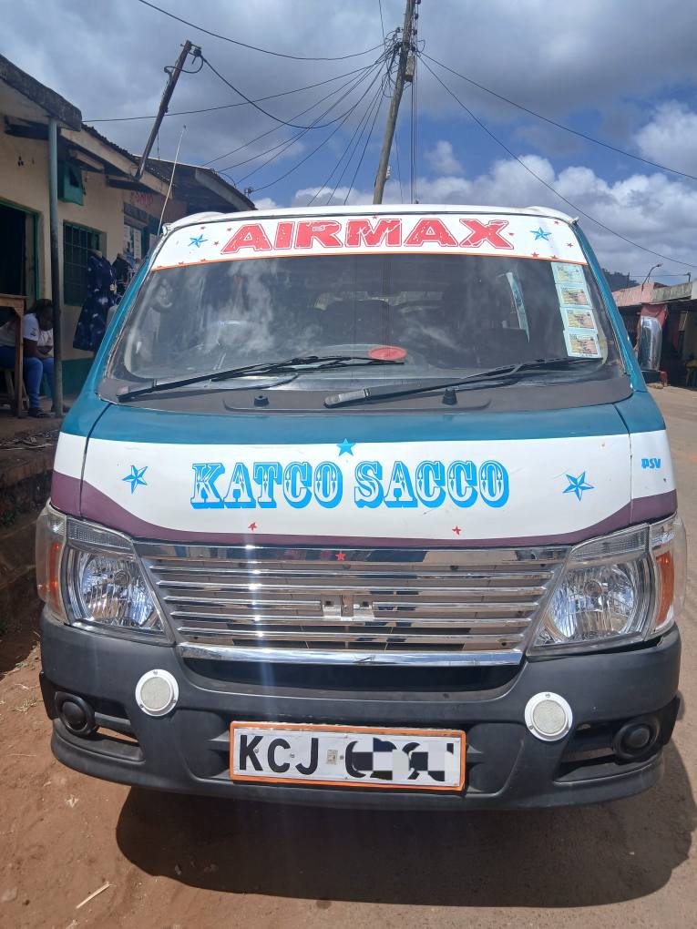 used nissan caravan