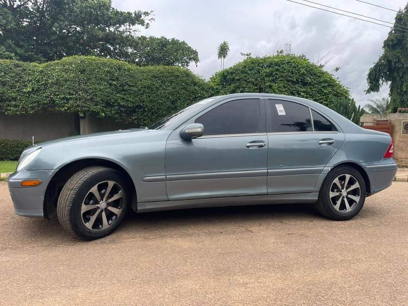 A picture of Clean used Mercedes Benz c230 2006 model with duty Location