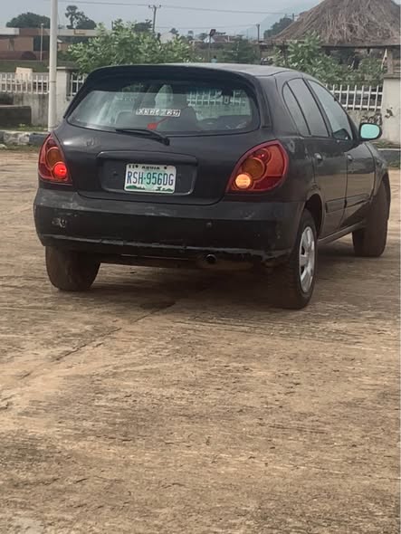 A picture of Nissan almera