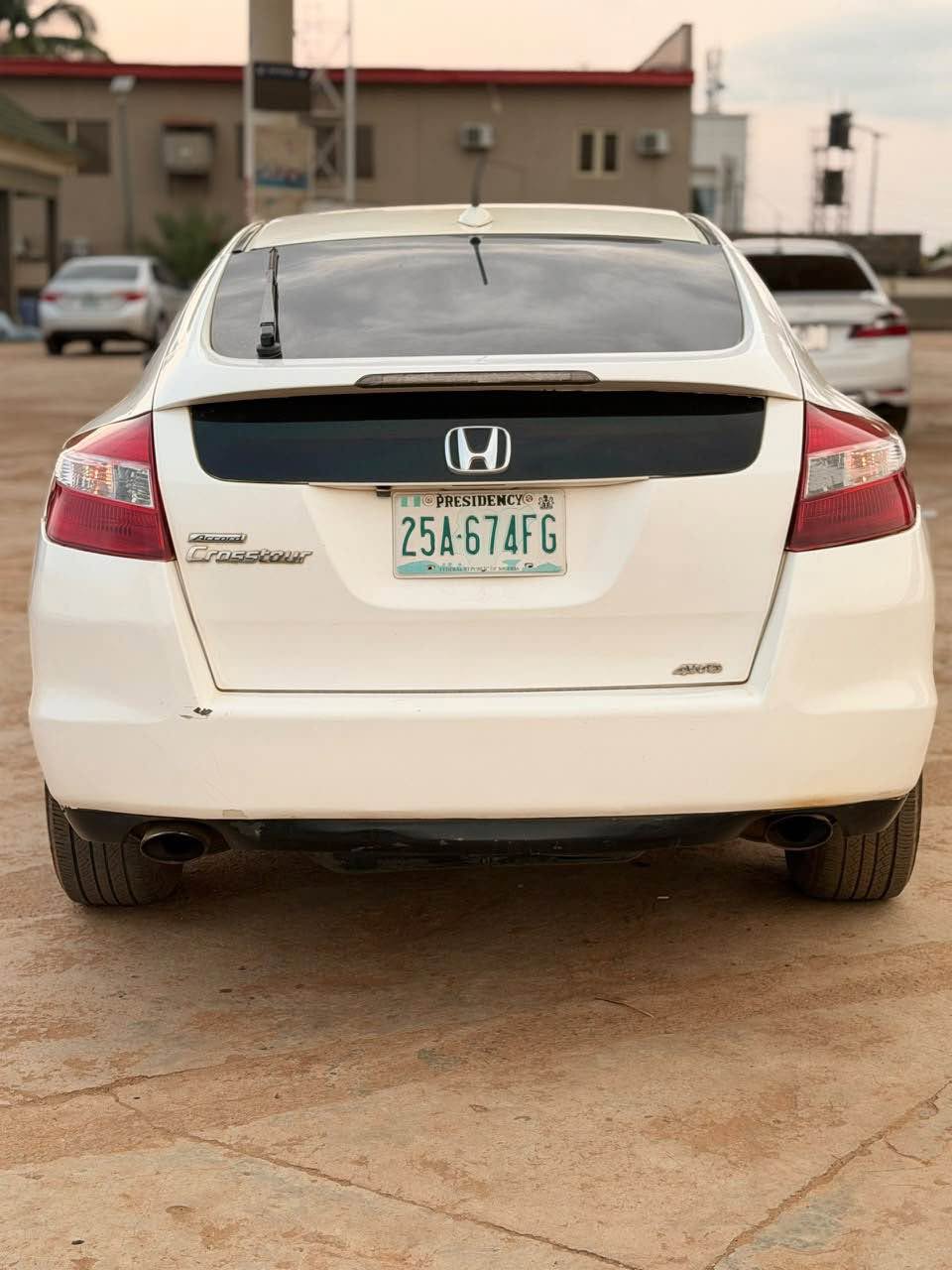 A picture of NEATLY USED HONDA CROSSTOUR 2008 FR JUST 5 3 KUJE