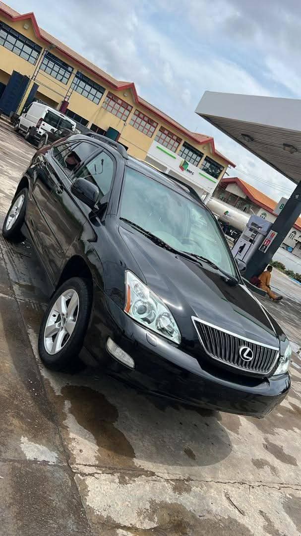 A picture of 2008 Foreign used Lexus rx330