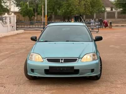 A picture of Honda Civic 2000