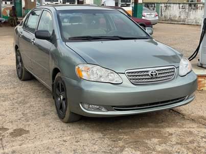 A picture of Clean used Toyota Corolla 2004