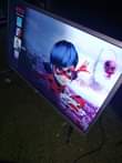 A picture of 32 inches Philip tv