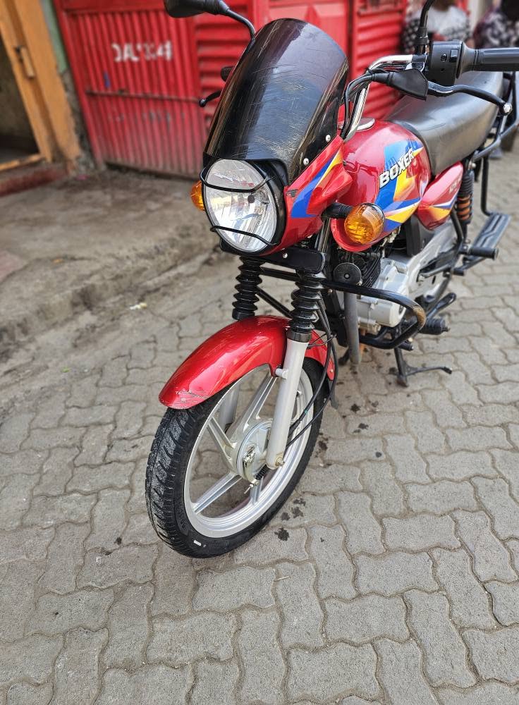 bajaj boxer