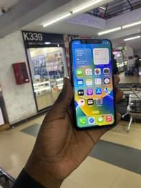 A picture of IPhone x