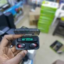 A picture of TWS WIRELESS EARBUDS with power banks 45000shs 
