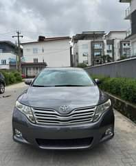 A picture of Sharp deal V Clean 2010 Toyota Venza with Thumpstart Toks