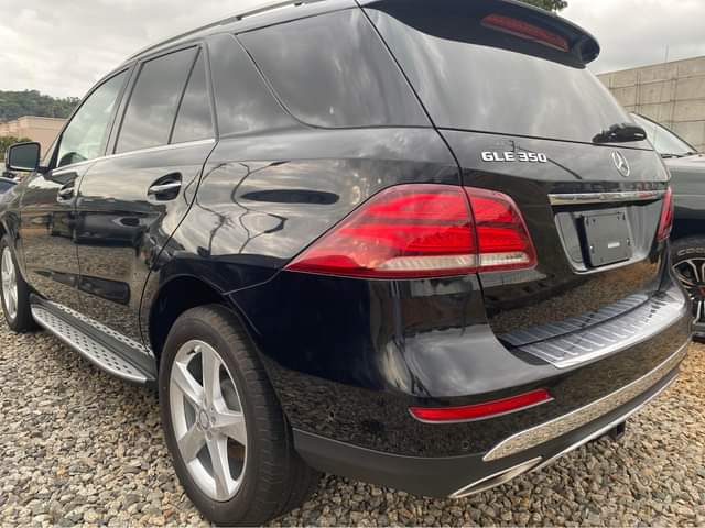 A picture of 2017 Foreign Used ML350