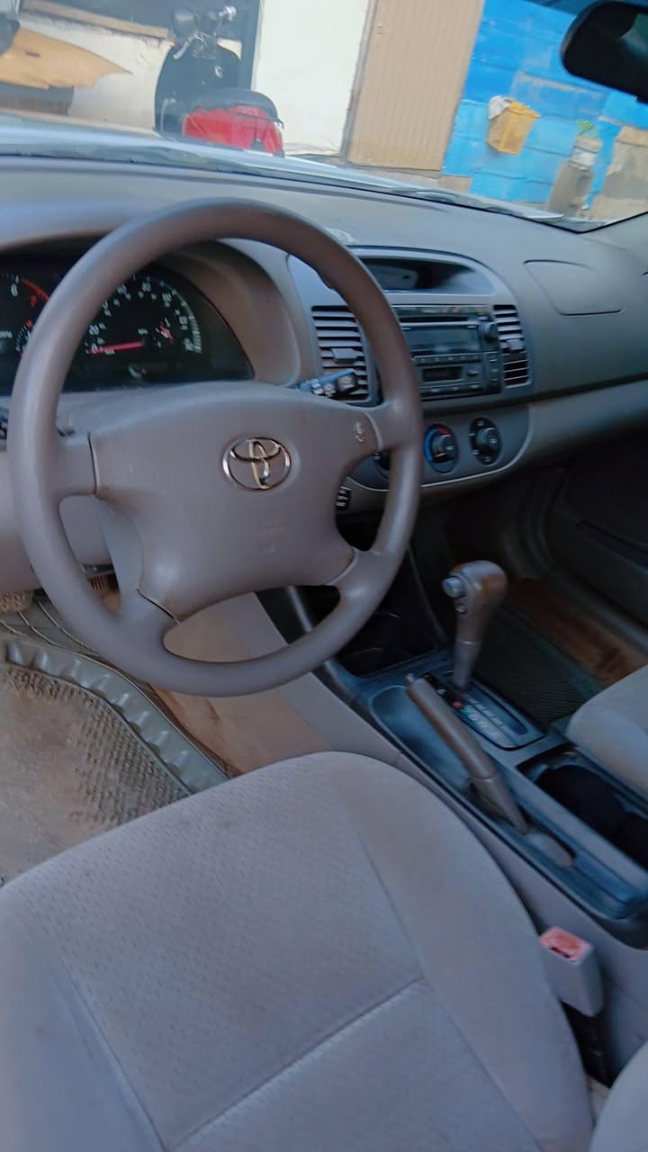 A picture of 2003 Toyota camry
