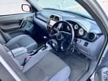 A picture of TOYOTA RAV 4 VVTI TSH MIL 17.5 TUPIGIE CHAAP 0657550550