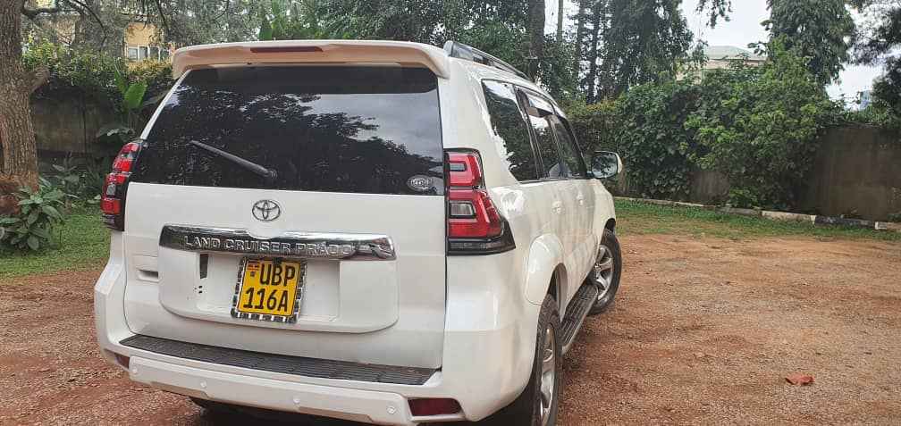 A picture of 2009 Toyota land cruiser