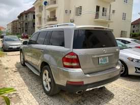 A picture of Mercedes Benz mL350 2008 Everything is working perfectly Chilling air