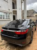 A picture of LEXUS ES350 2014