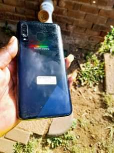 A picture of I m in honeydew 128gb Samsung galaxy A30s