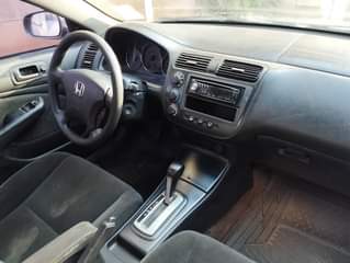 A picture of Honda Civic 2 Doors 2005 Model