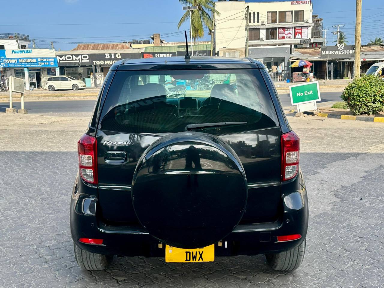 A picture of TOYOTA RUSH 0714058883