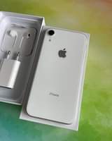 A picture of Iphone xr clean
