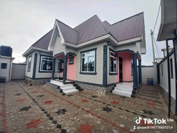 A picture of HOUSE FOR SELL