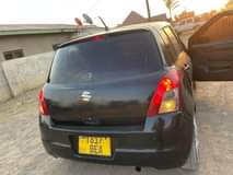 A picture of Suzuki swift new model Engine safi sana Gearbox safi Bei