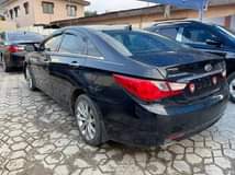 A picture of 012 Hyundai Sonata Read description for full details