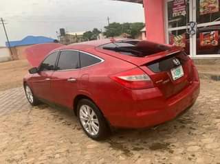 A picture of Distress sales Honda Accord crosstour Extremely clean buy and drive